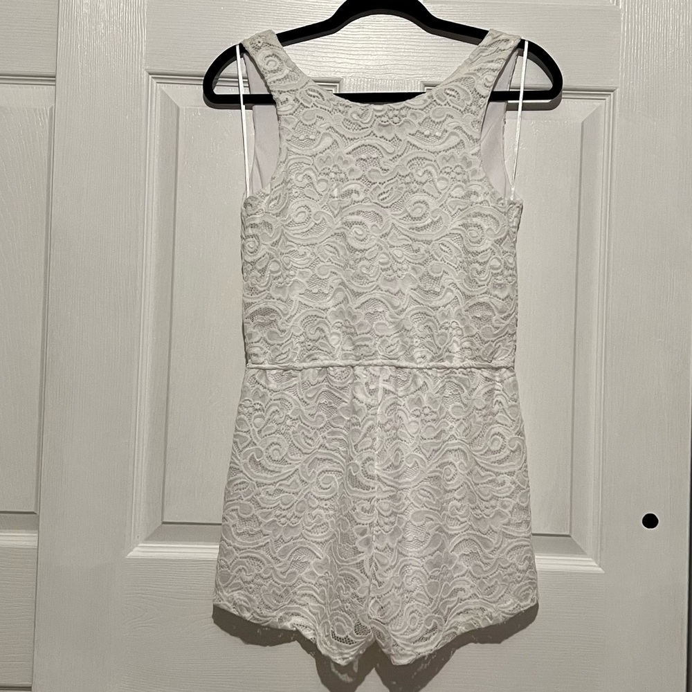 π *NEW*β Forever 21 - Womans Lace Romper - Picture 7 of 9